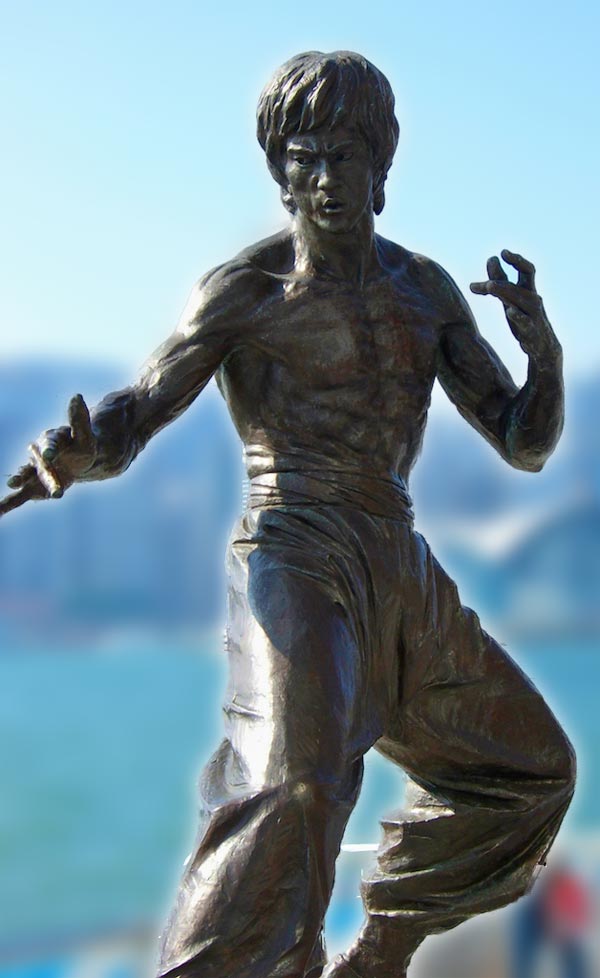 Bruce Lee Statue - master of self-discipline