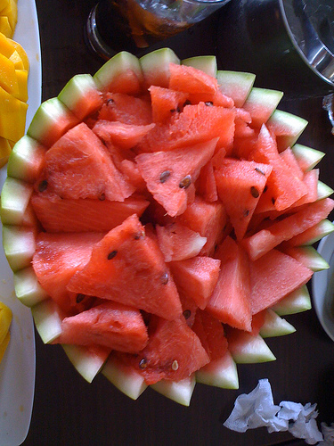 Post image for Is this how you cut a watermelon?